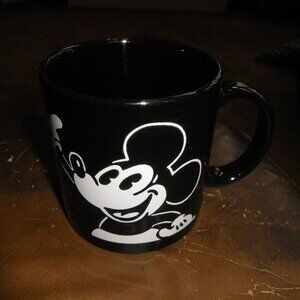 Vintage Mickey Mouse Disney Textured Embossed 12 oz. Coffee Mug